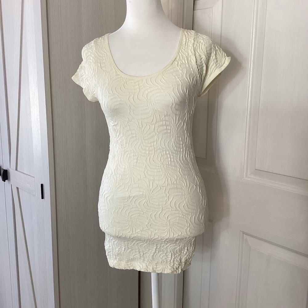 2 Hearts Textured Women's Blouse Sz M/L